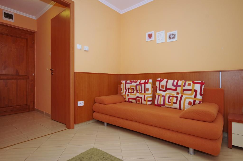 Vararok Apartman Gyula Εξωτερικό φωτογραφία