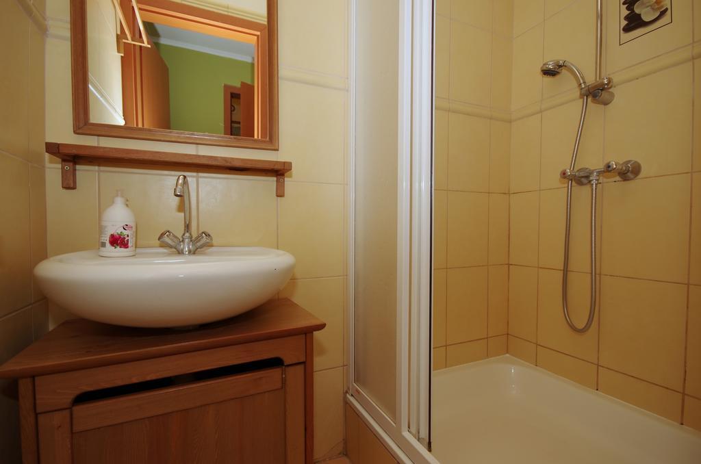 Vararok Apartman Gyula Εξωτερικό φωτογραφία